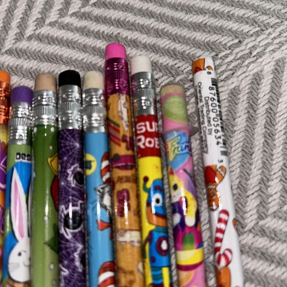 Vintage Wooden Pencil Lot 1990s Designed Holiday‎ C1